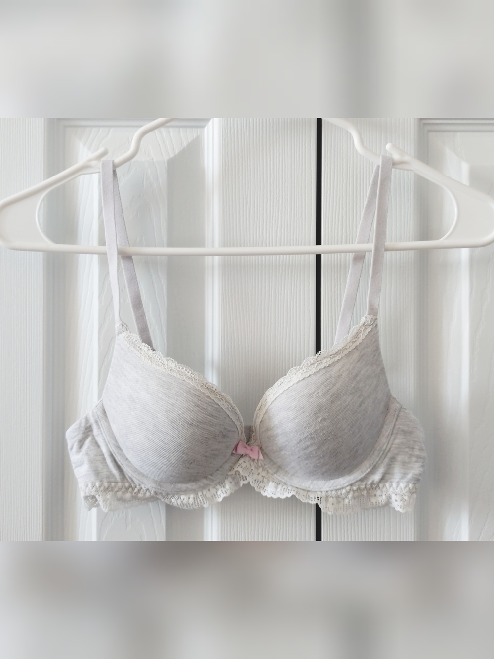Light Gray Lace Trim Bra with Pink Bow